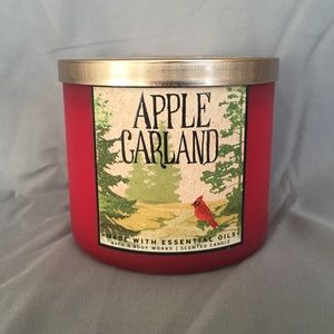 Apple Garland Bath and Body Works Candle